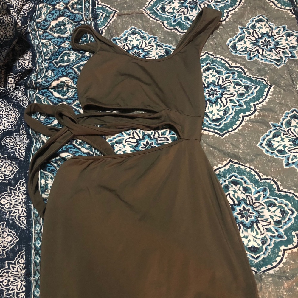 Asymmetric dress